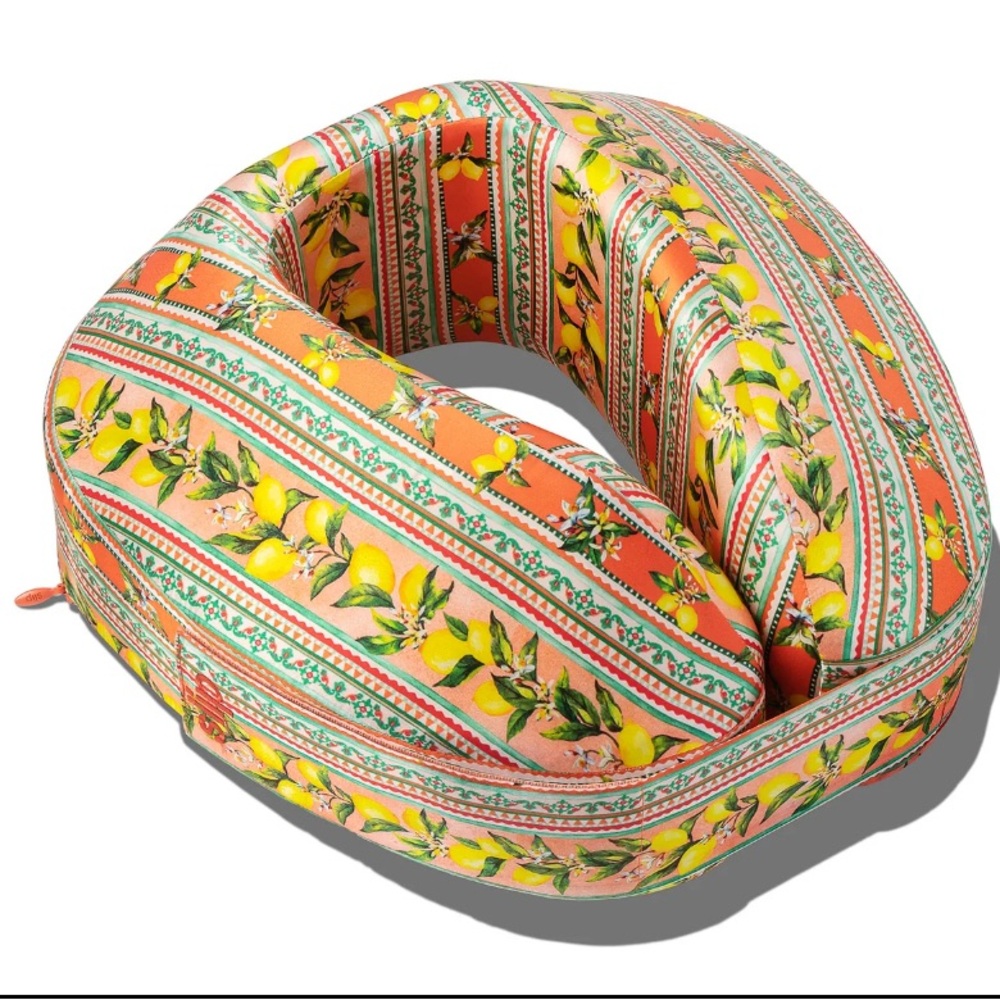 Silk • Travel pillow • Slip